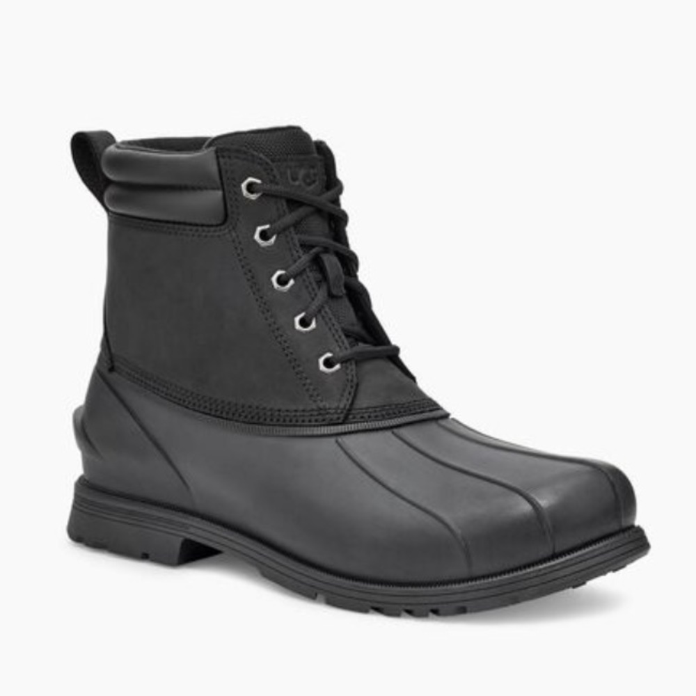 Mens UGG Gatson Mid boots. New without box
